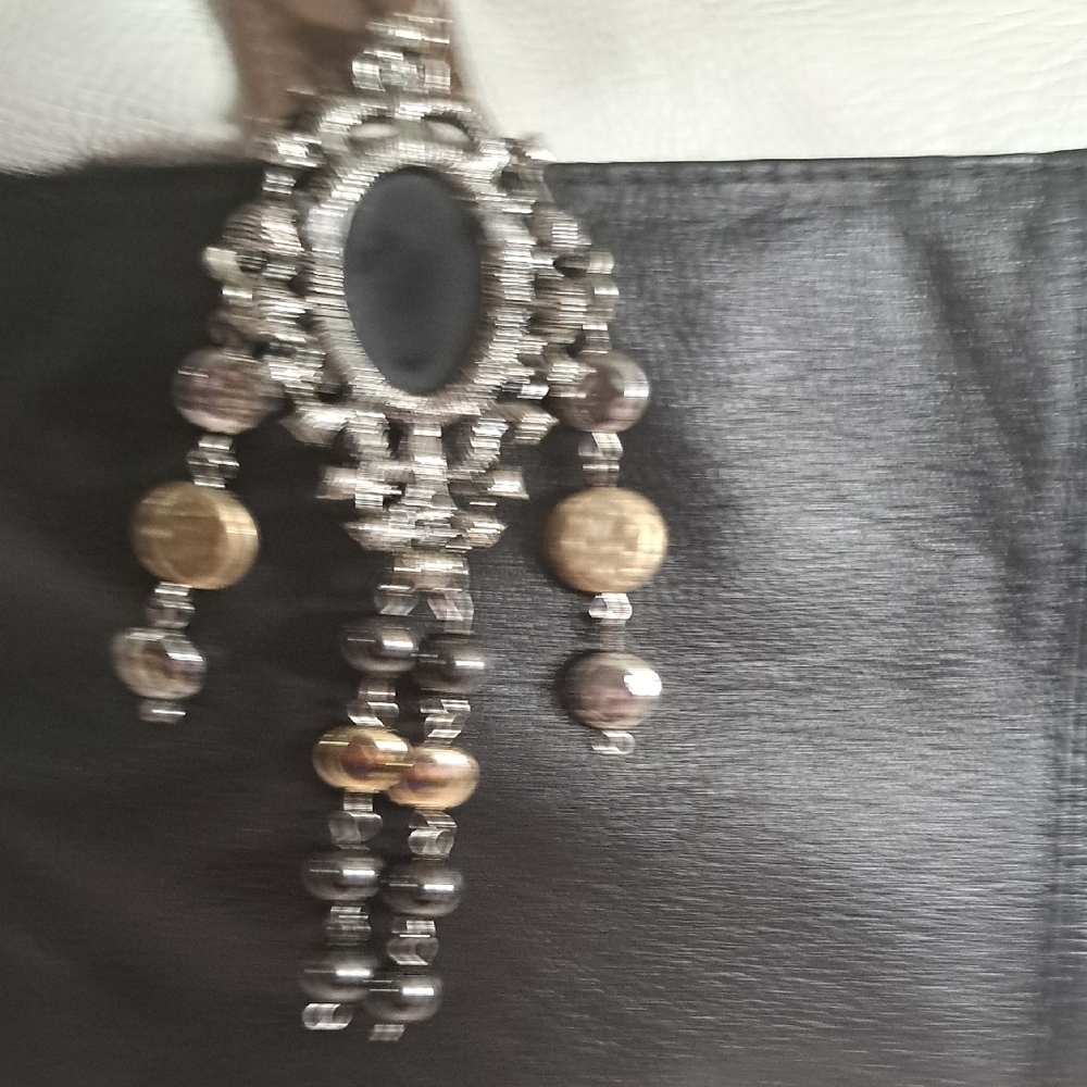 Hand Crafted Elegant Cameo Pendant Bag Jewelry  Gold  Silver Accents - Picture 5 of 5